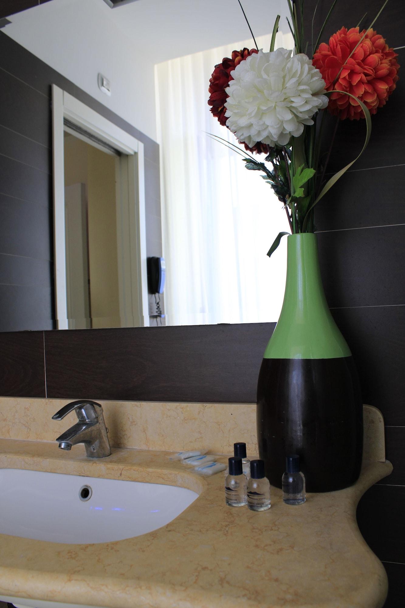 Hotel Ferdinando II Naples Luaran gambar