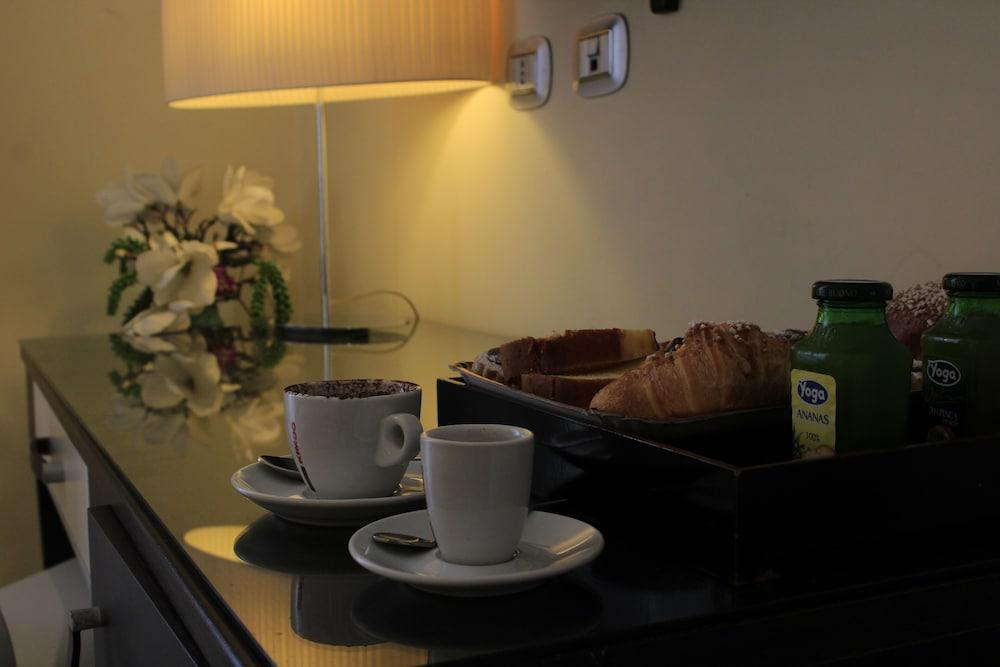 Hotel Ferdinando II Naples Luaran gambar
